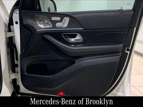 Certified 2022 Mercedes-Benz GLS 450 4MATIC image 25