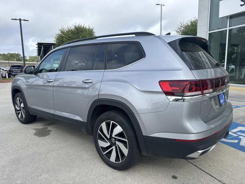 Used 2025 Volkswagen Atlas SE image 7