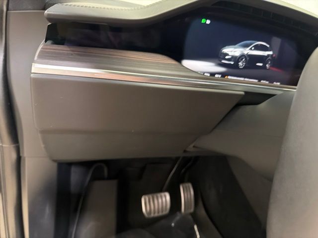 Used 2024 Tesla Model X AWD/4WD image 15