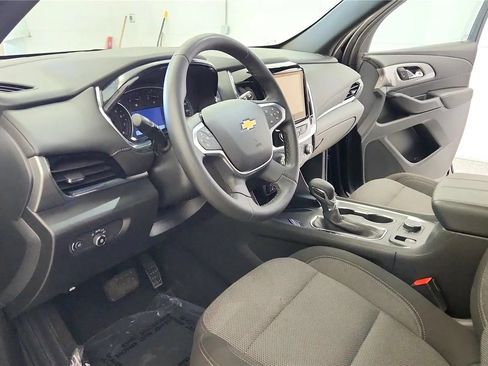Used 2023 Chevrolet Traverse LT FWD image 15
