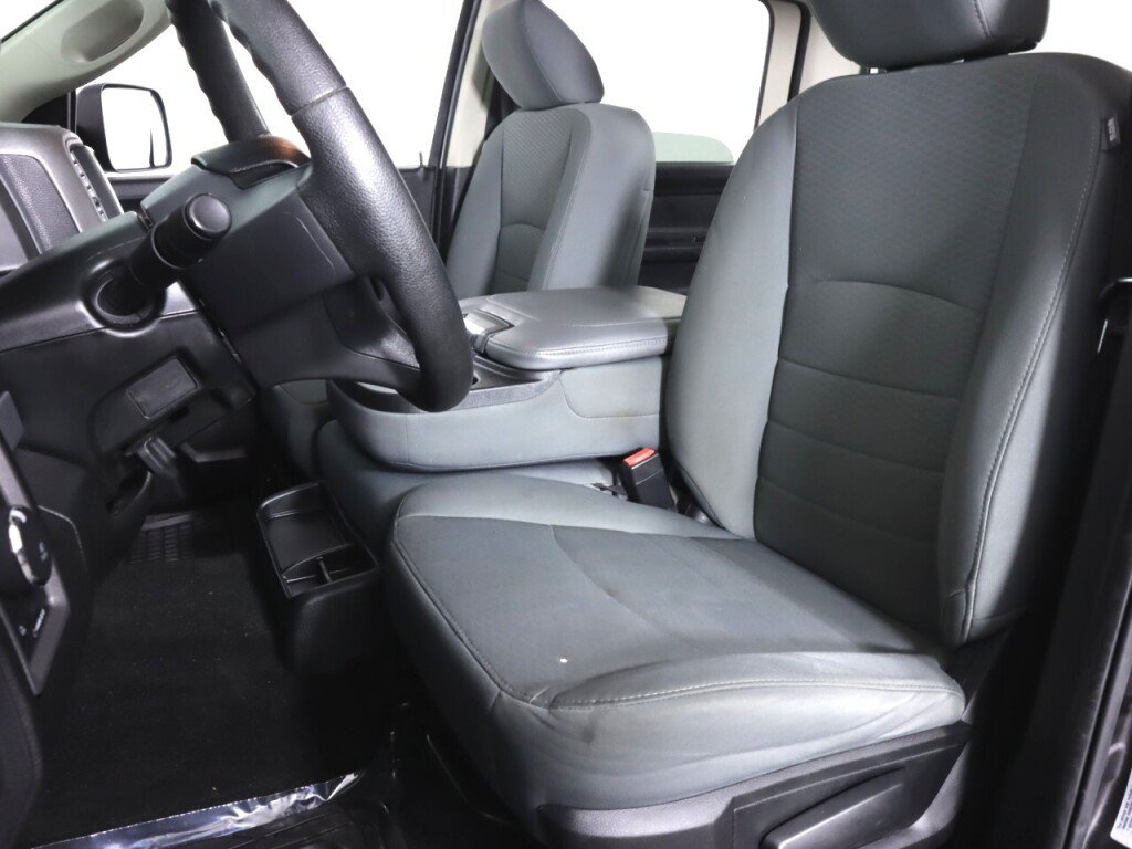Used 2017 RAM 1500 Express AWD/4WD image 27