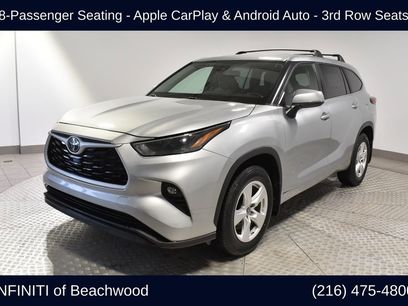 Used 2023 Toyota Highlander LE