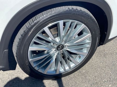 Used 2023 INFINITI QX50 Sensory image 27
