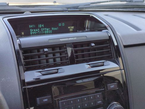 Used 2011 Ford Escape Limited w/ 301A Rapid Spec Order Code image 32