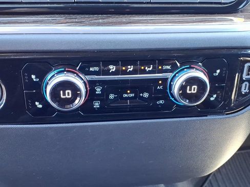 Used 2024 GMC Sierra 1500 Elevation AWD/4WD image 6