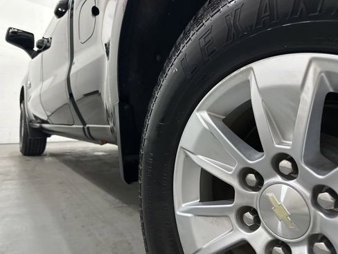 Used 2019 Chevrolet Silverado 1500 LT w/ Texas Edition RWD image 19