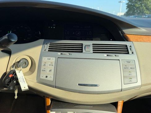 Used 2006 Toyota Avalon XLS FWD image 14