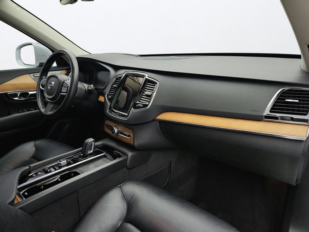 Used 2021 Volvo XC90 T8 Inscription Expression w/ Protection Package Premier AWD/4WD image 27