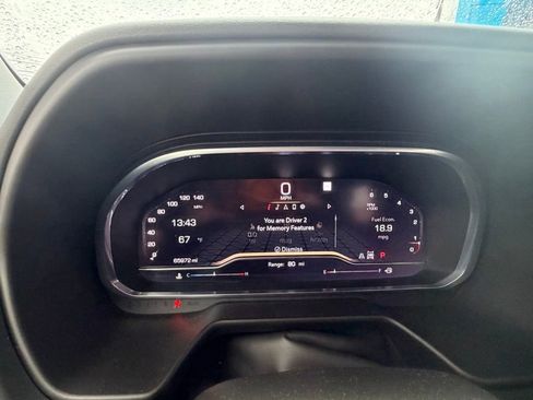 Used 2022 GMC Yukon SLT w/ SLT Premium Package AWD/4WD image 15