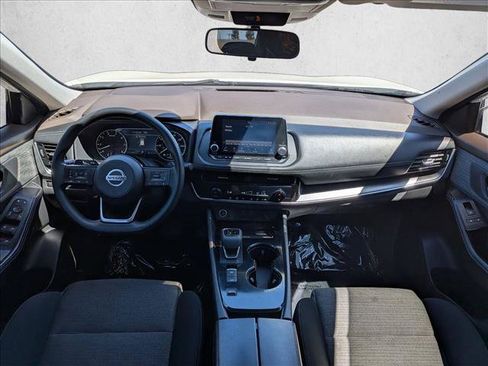 Used 2021 Nissan Rogue SV FWD image 16