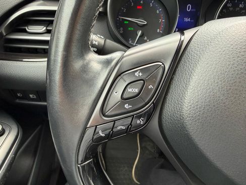 Used 2018 Toyota C-HR XLE FWD image 24