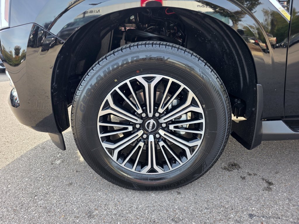 Certified 2026 Nissan Armada Platinum AWD/4WD image 6