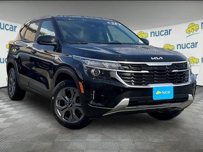 Used 2024 Kia Seltos LX