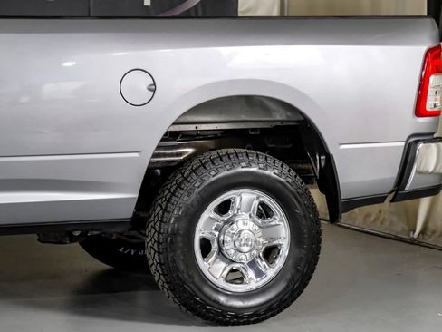 Used 2022 RAM 2500 Big Horn AWD/4WD image 13