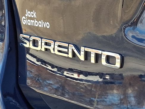 Used 2019 Kia Sorento 2.4L LX image 31