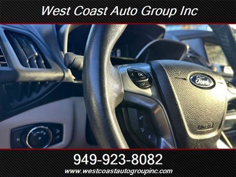 Used 2015 Ford Transit Connect Titanium image 11