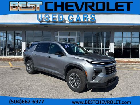 Certified 2025 Chevrolet Traverse LT image 1