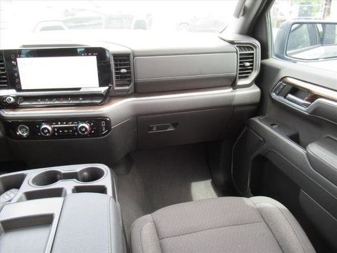 Used 2024 GMC Sierra 1500 Elevation image 14