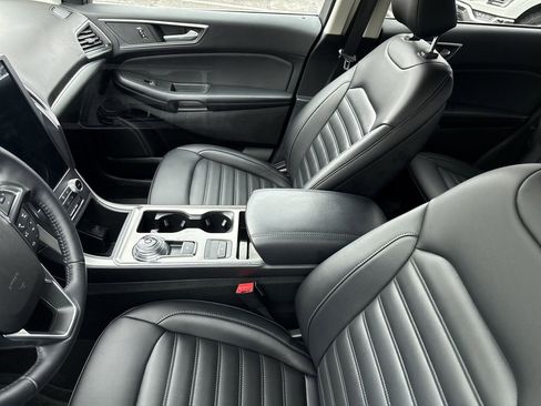 Used 2022 Ford Edge SEL w/ Convenience Package image 10