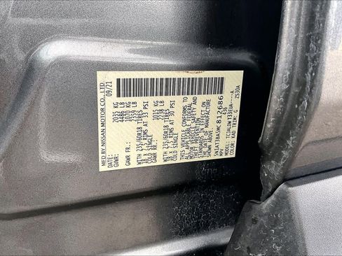 Certified 2021 Nissan Rogue SV FWD image 33