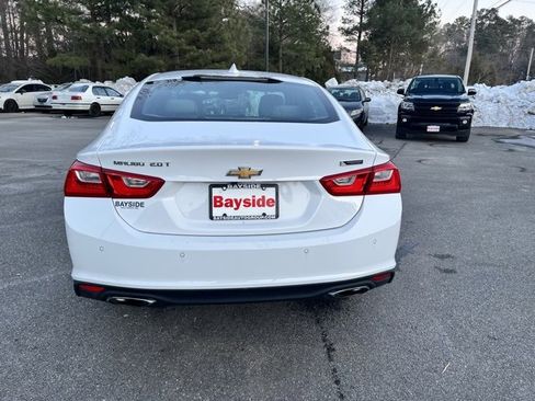 Used 2018 Chevrolet Malibu Premier w/ Driver Confidence Package image 15
