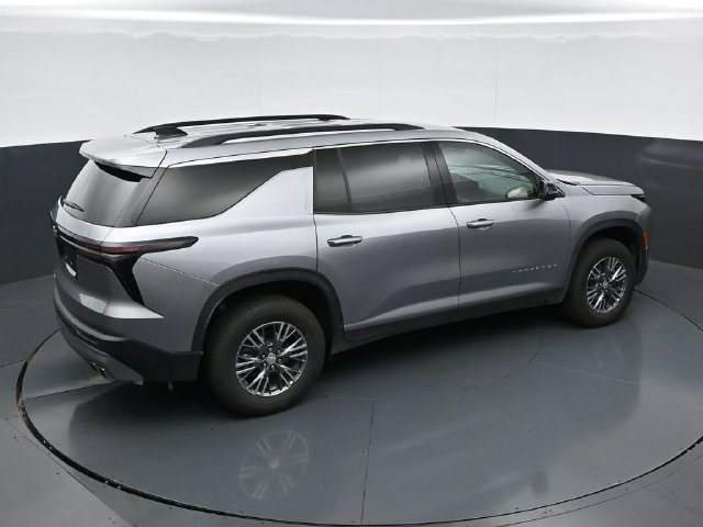 Used 2025 Chevrolet Traverse LT AWD/4WD image 39