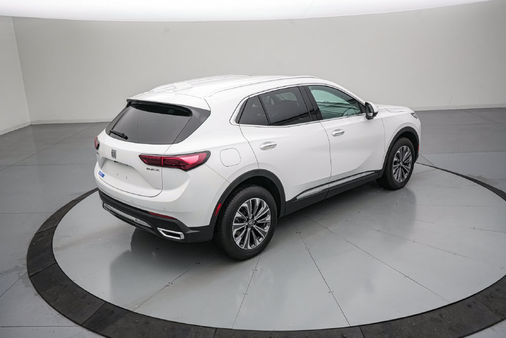 Used 2025 Buick Envision Preferred AWD/4WD image 4