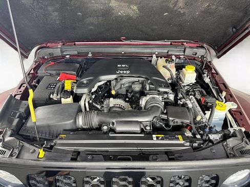 Used 2021 Jeep Gladiator Sport AWD/4WD image 32