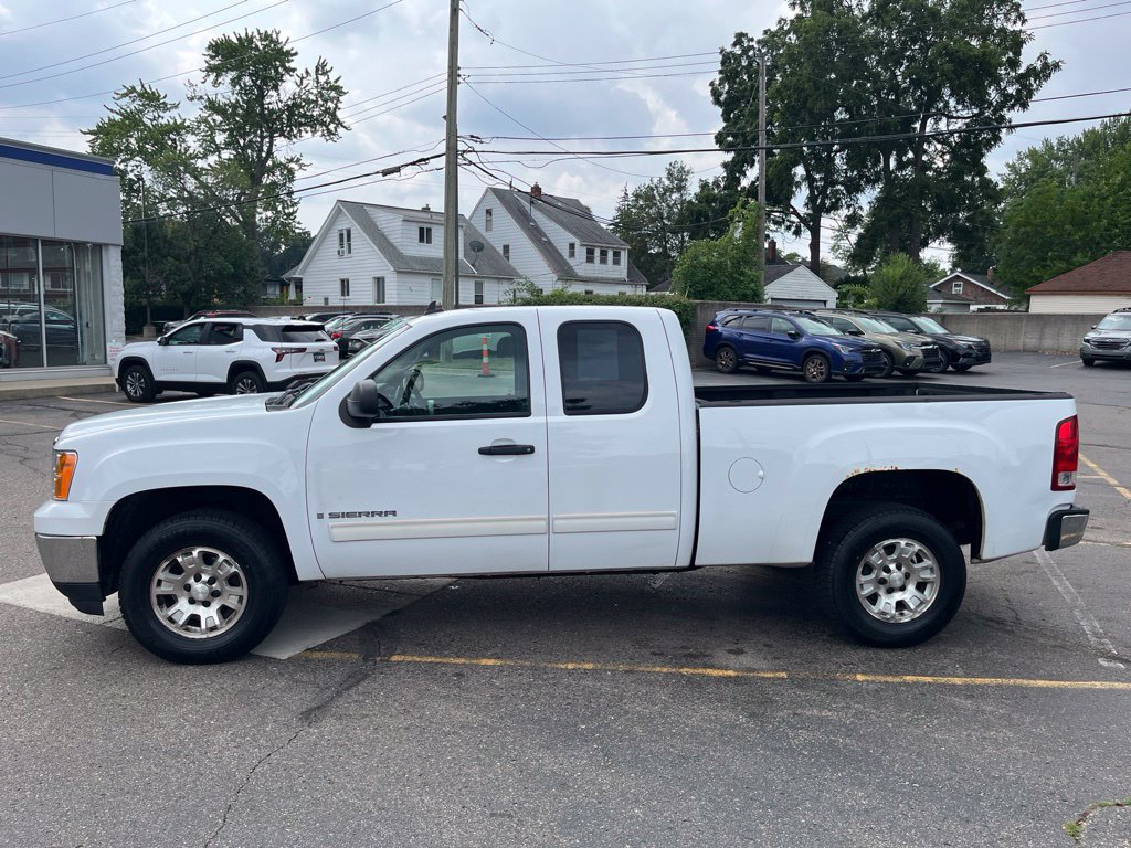 Used 2008 GMC Sierra 1500 SLE w/ Power Pack Plus RWD image 7