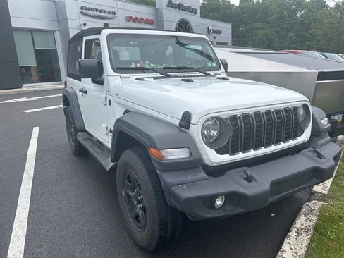 Used 2024 Jeep Wrangler Sport AWD/4WD image 1