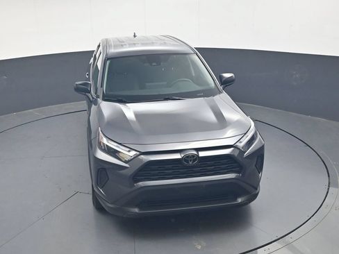 Used 2023 Toyota RAV4 LE AWD/4WD image 40