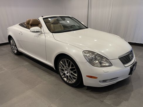 Used 2008 Lexus SC 430 Convertible RWD image 28
