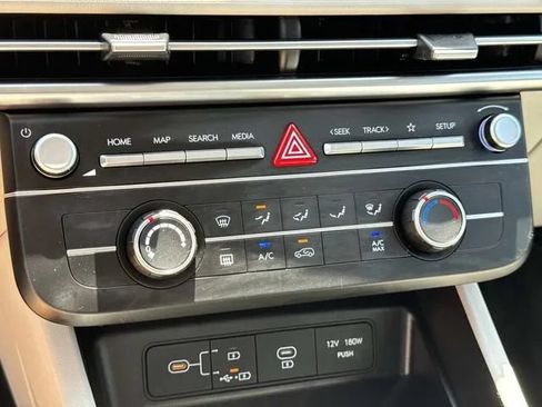 Used 2025 Hyundai Tucson SE FWD image 36
