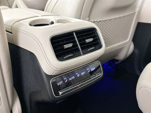 New 2026 Mercedes-Benz GLS 450 4MATIC image 27