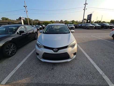 Used 2014 Toyota Corolla LE FWD image 13