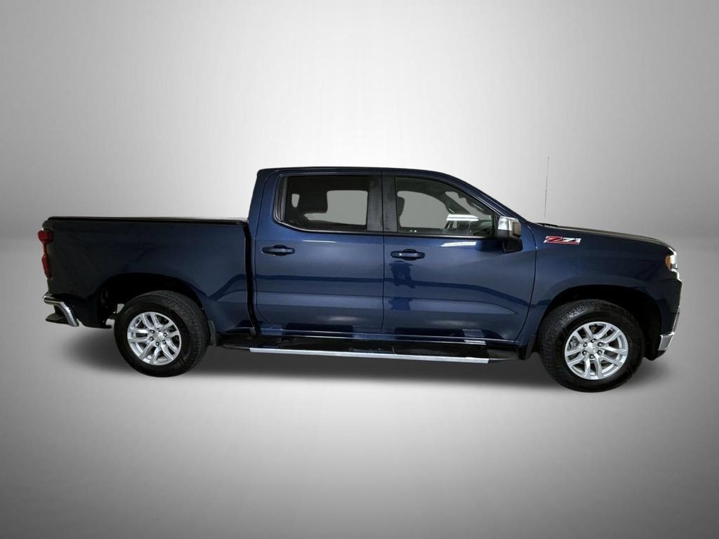 Certified 2021 Chevrolet Silverado 1500 LT w/ Z71 Off-Road Package AWD/4WD image 5