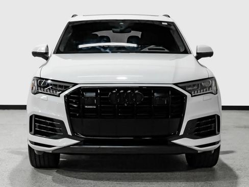 Used 2021 Audi Q7 3.0T Prestige w/ Prestige Package AWD/4WD image 3