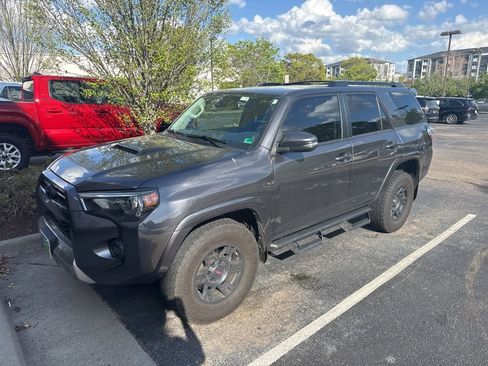Used 2021 Toyota 4Runner TRD Off-Road Premium w/ Moonroof Package image 4