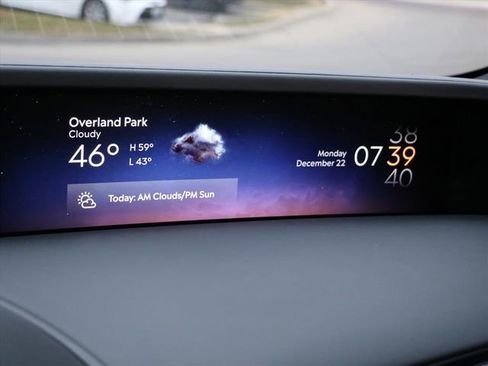 Used 2024 Lincoln Nautilus Reserve w/ Equipment Group 202A image 25