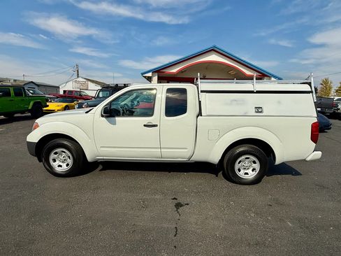Used 2017 Nissan Frontier S RWD image 2
