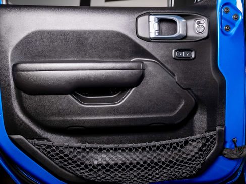 Used 2021 Jeep Wrangler Rubicon image 40