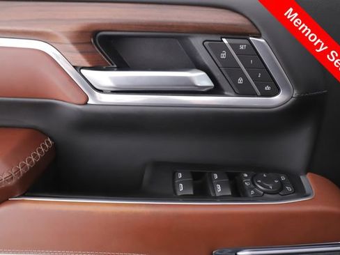 Used 2026 GMC Sierra 2500 Denali Ultimate w/ LPO, GMC Protection Package AWD/4WD image 21