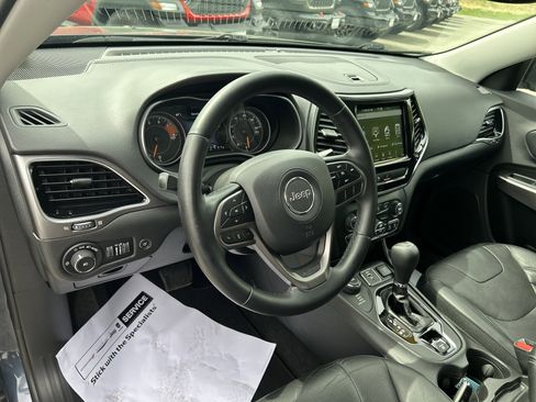 Certified 2019 Jeep Cherokee Limited AWD/4WD image 24