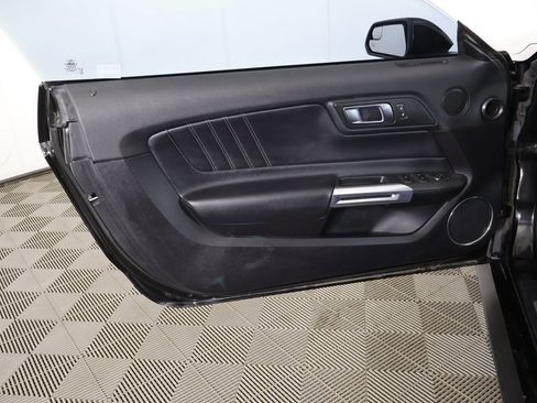 Used 2019 Ford Mustang Premium image 19