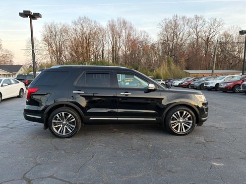 Used 2018 Ford Explorer Platinum image 6