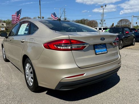 Used 2019 Ford Fusion S image 19