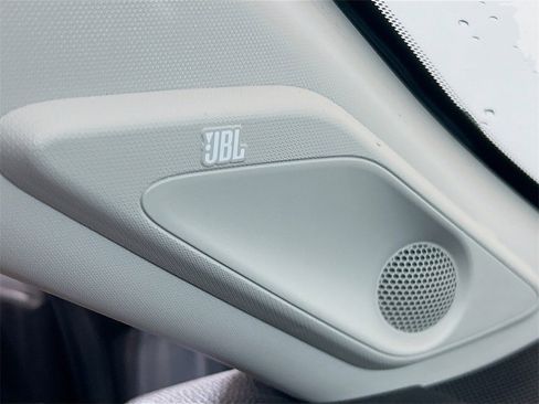 Used 2023 Toyota RAV4 Limited image 16