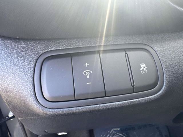Certified 2026 Hyundai Venue SEL FWD image 19