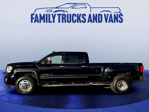 Used 2015 GMC Sierra 3500 Denali w/ Duramax Plus Package image 2