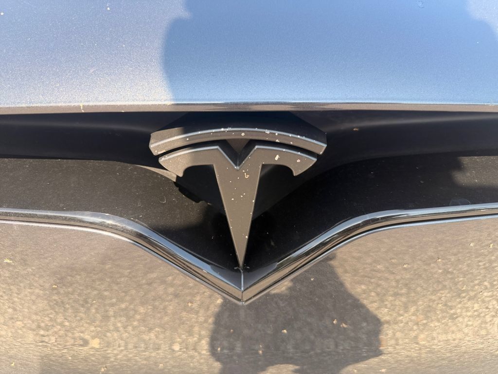 Used 2024 Tesla Model X AWD/4WD image 34